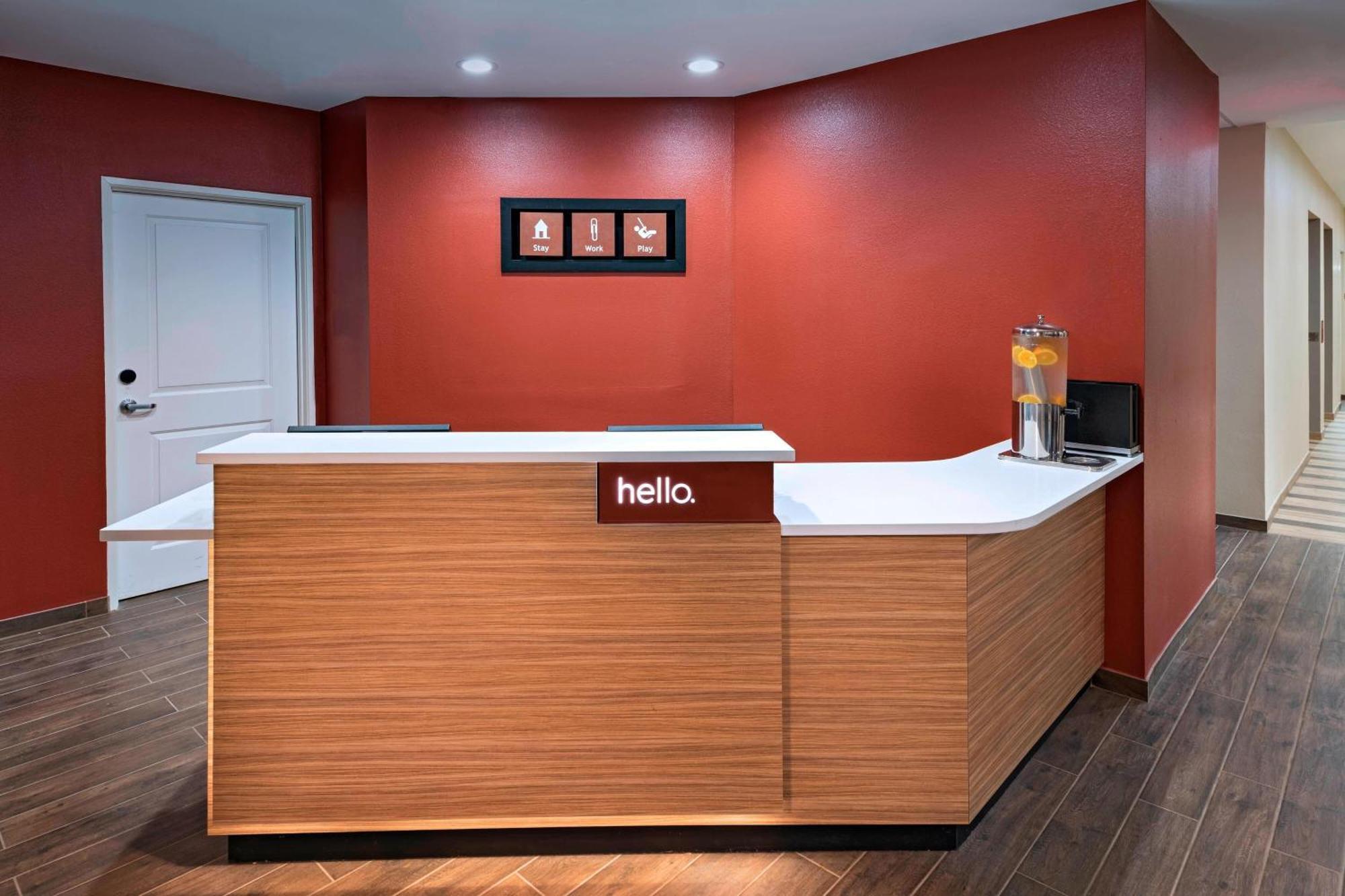 Towneplace Suites By Marriott Baton Rouge Port Allen Exterior photo