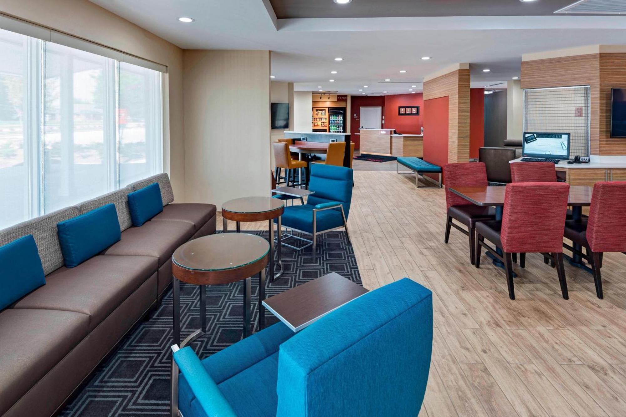 Towneplace Suites By Marriott Baton Rouge Port Allen Exterior photo